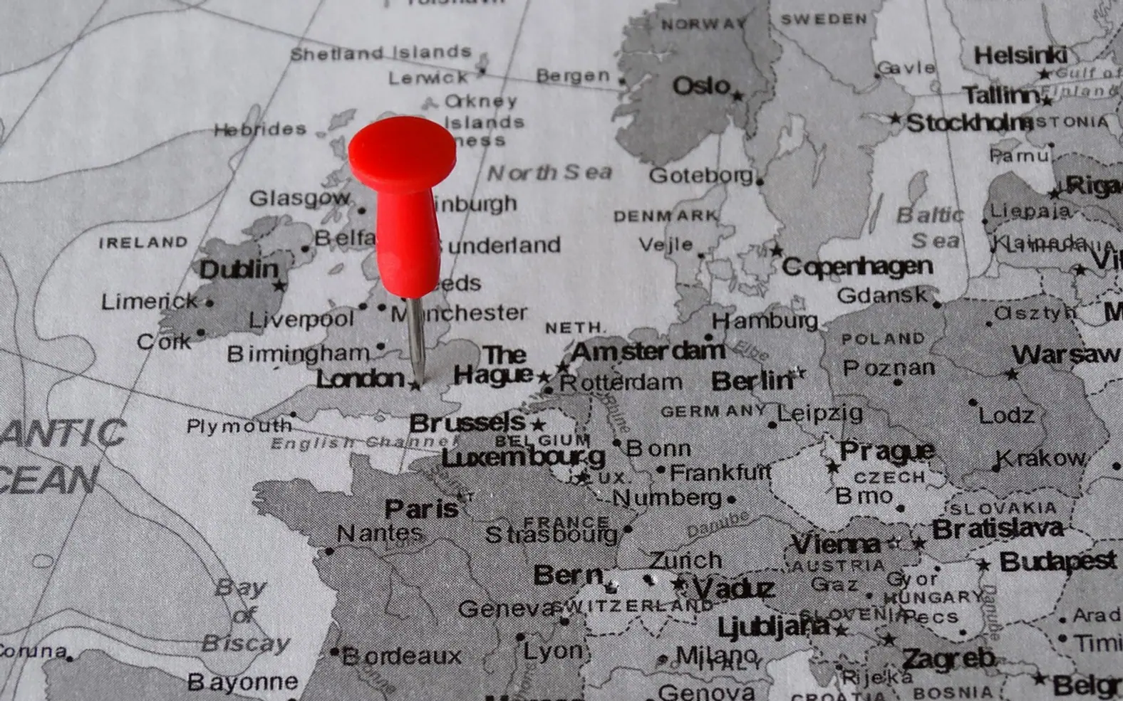 Atlas, map and london